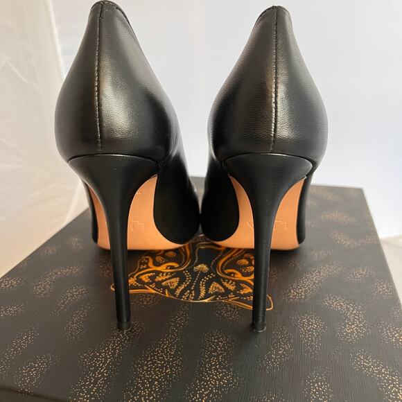 LITA BY CIARA Women's Black Leather Solid Point Toe Pumps Sz EU 38 NIB - Picture 4 of 6